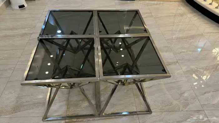 طاولات للبيع 0