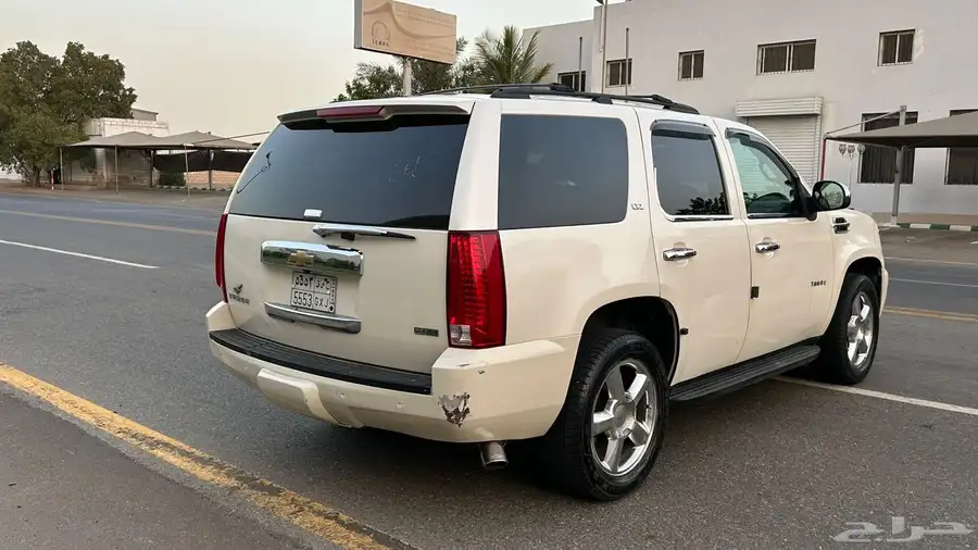 جمس تاهو 2008 LTZ فل كامل قصير مع لوحة مميزه 4