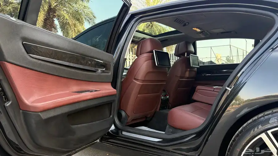 بي ام دبليو 740Li 2014 ( محول 2024 ) 30