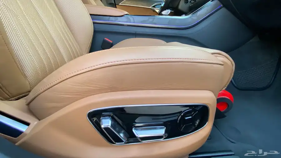 Audi A8 2021بحالة الوكالة 17