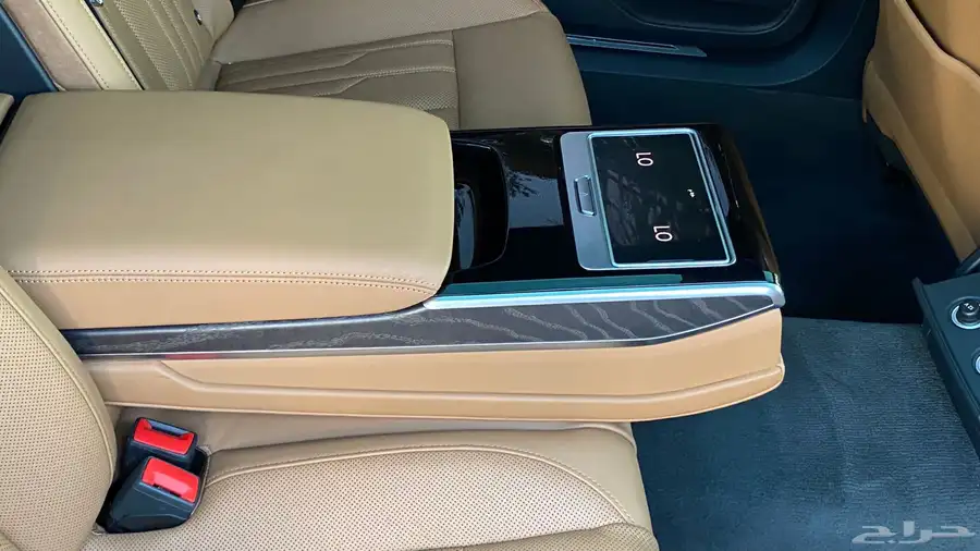 Audi A8 2021بحالة الوكالة 24
