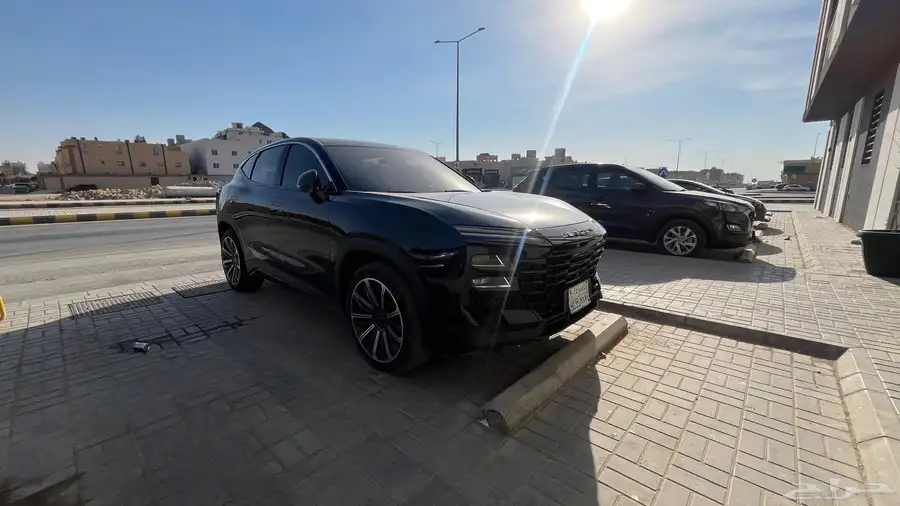 سيارة شبه جديده للبيع بسعر مغري 9