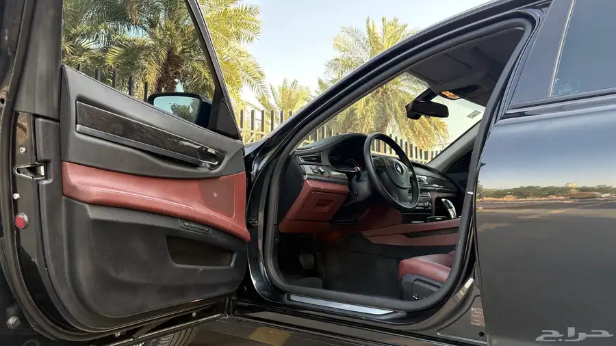 بي ام دبليو 740Li 2014 ( محول 2024 ) 19