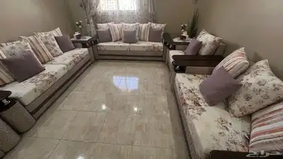 للبيع كنب تركي أنيق بحالة ممتازة 0