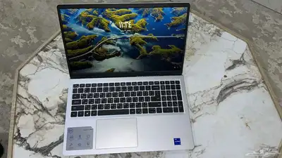 لاب توب DELL i7 15.6 in شبه جديد للبيع 5