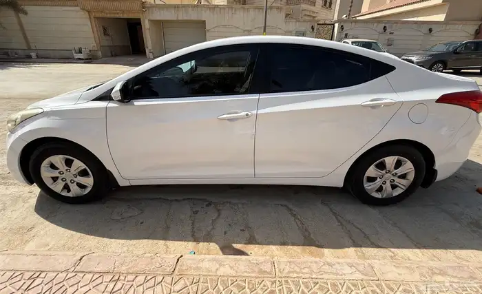 النترا 2014 مخزنة 5