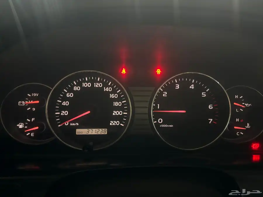 جيب لاند كروزر موديل 2006 3