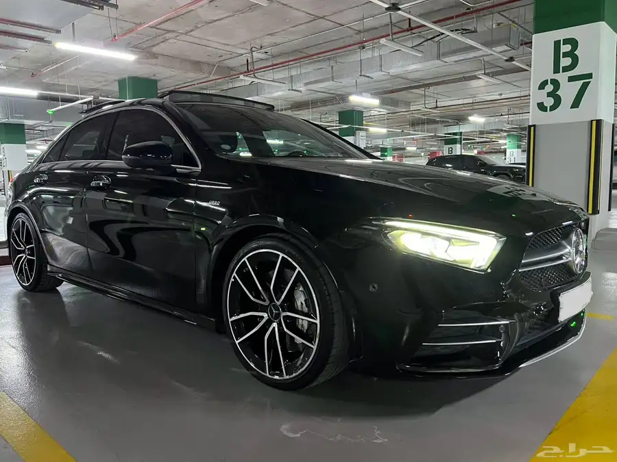 2021 مرسيدس A35 AMG الفئه الرياضية استخدام قليل 14
