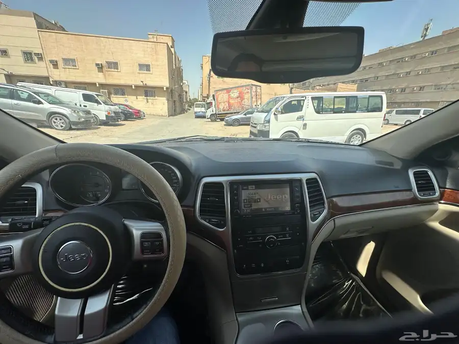Jeep Grand Cherokee for sale in excellent condition 16