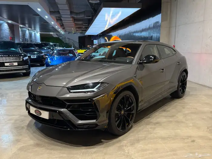 لامبورجيني Urus موديل 2022م (وارد خليجي) 0