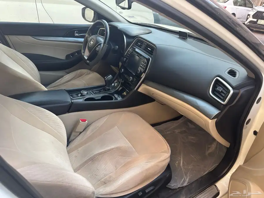 Nissan maxima 2016 5