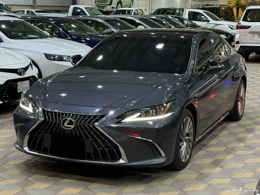 لكزس ES350 2023 0