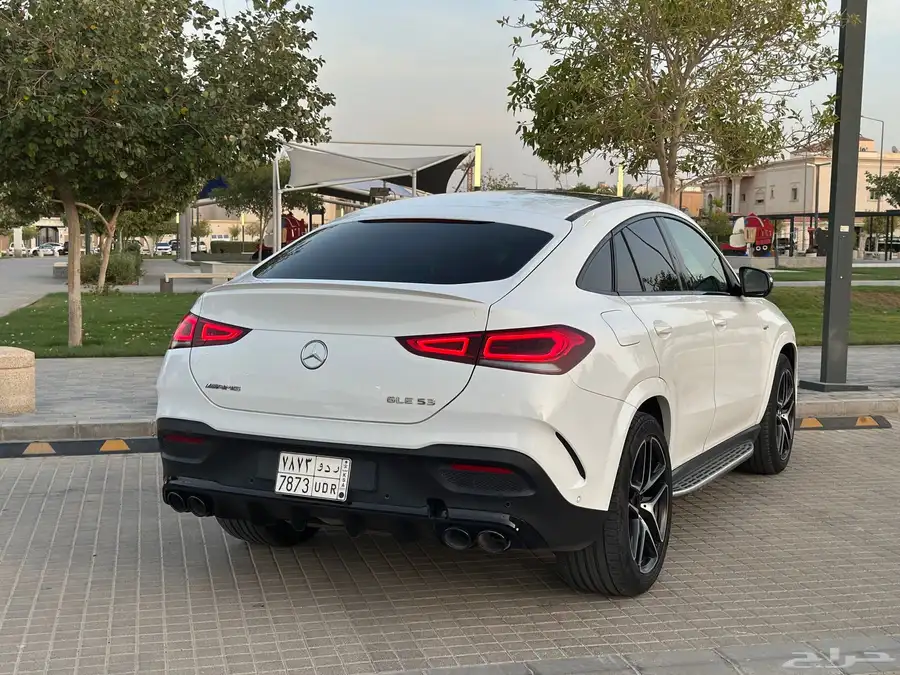 للبيع جيب مرسيدس GLE53 جي ال اي 53موديل 2022 13