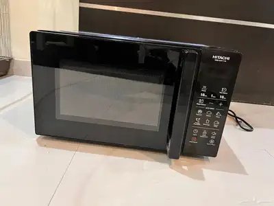 للبيع مايكرويف هيتاشي شبه جديد 2