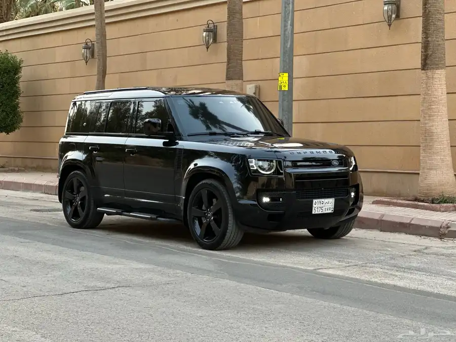 ديفندر 2023 HSE V6 1