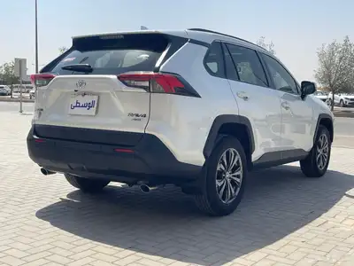 للبيع تويوتا راف فور 2023 دبل 5