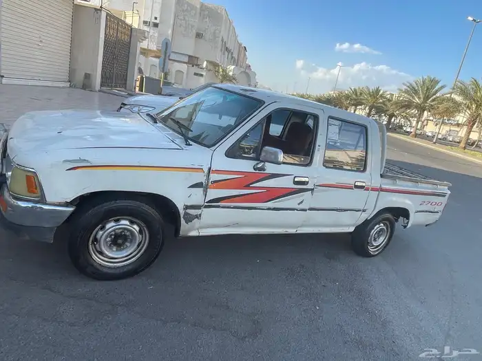 للبيع هايلكس موديل 90 0