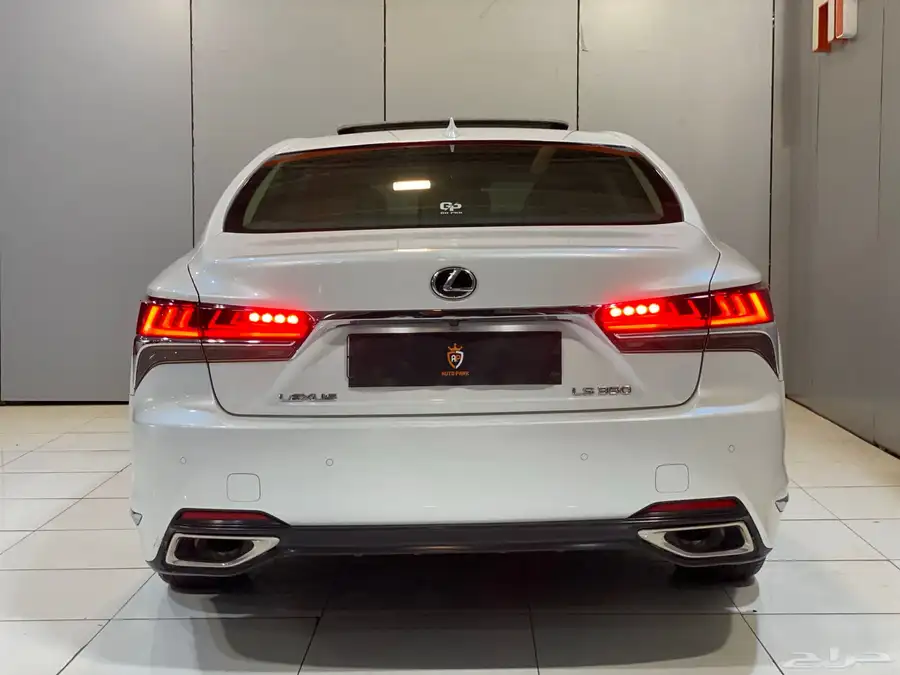 لكزس 2018 LS350 بحالة نظيفة جدا 7