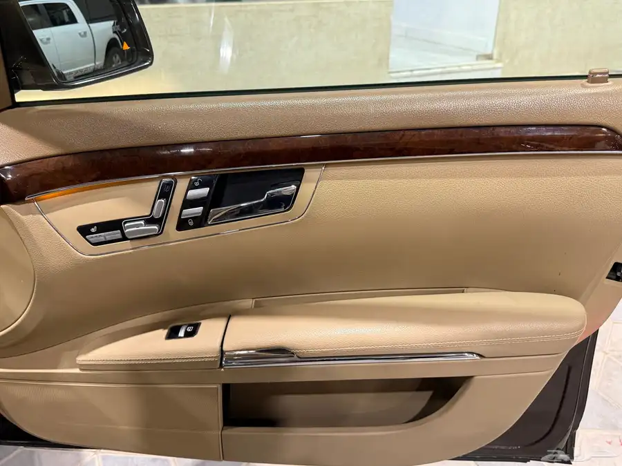 مرسيدس 2010 S300 (عرض خاص) 7