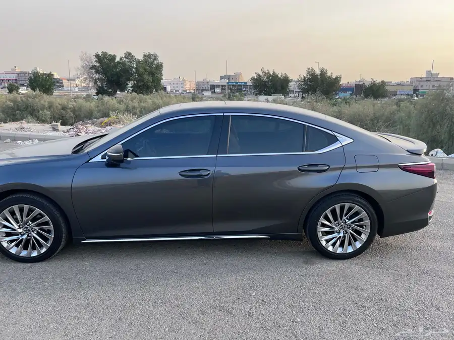 لكزس es300 فل اوبشنز هايبرد فئة hh اخت الجديدة للبيع 2