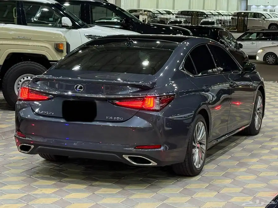 لكزس ES350 2023 2