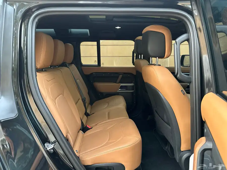 ديفندر 2023 HSE V6 28