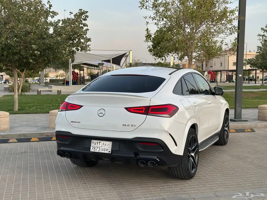 للبيع جيب مرسيدس GLE53 جي ال اي 53موديل 2022 15