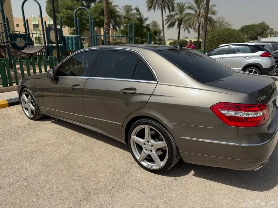 مرسيدس E300 0