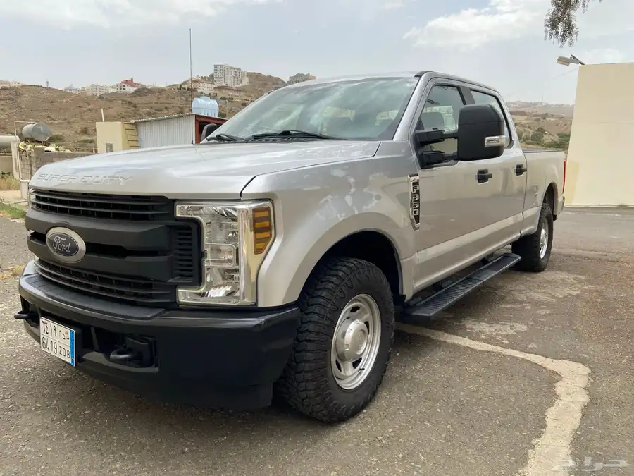فورد F350 مخزن 2019 ( عرض خاص ) 1