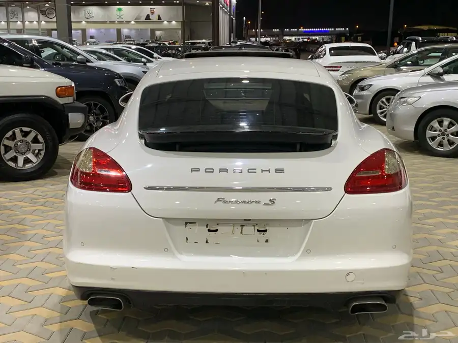 بورش بناميرا S2011 12