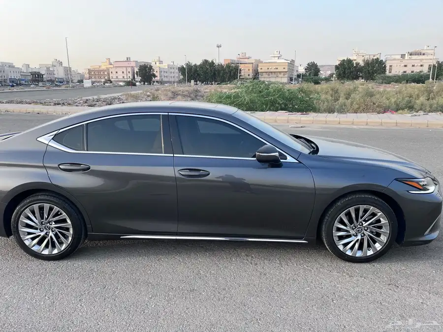 لكزس es300 فل اوبشنز هايبرد فئة hh اخت الجديدة للبيع 3
