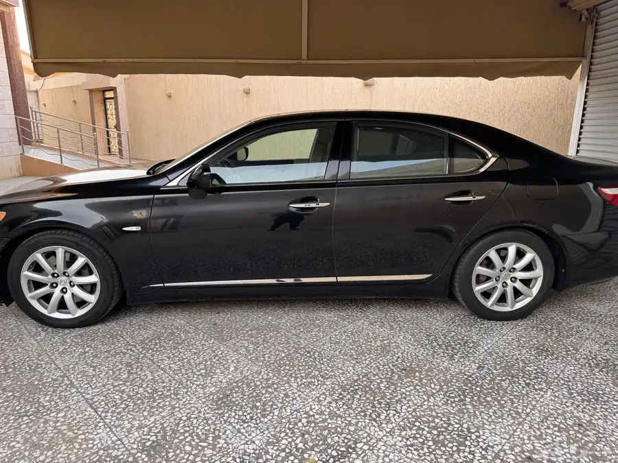 للبيع لكزس LS460-موديل 2007 وارد عبد اللطيف جميل( شورت) 1