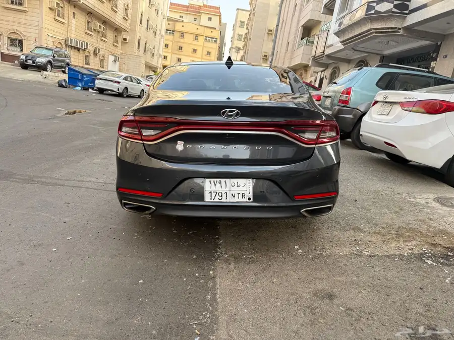 هيونداي أزيرا - جرانديور موديل 2018 فل 13