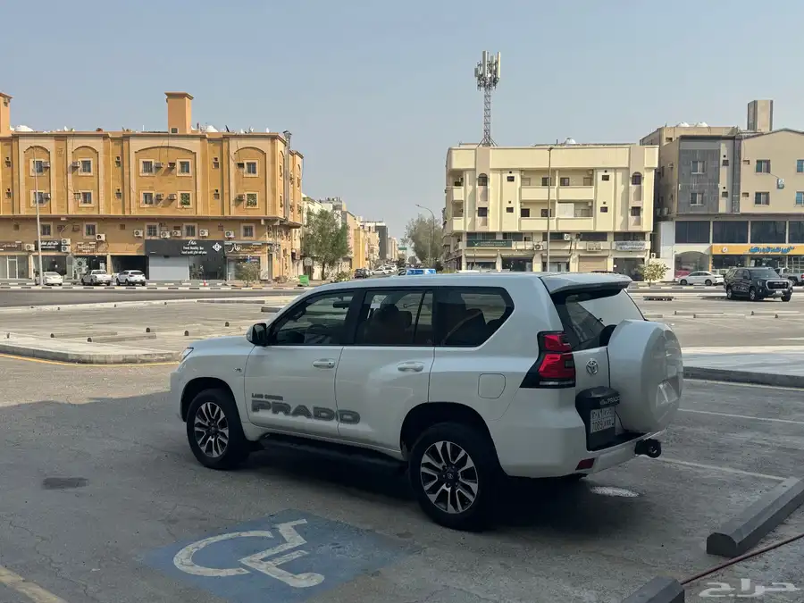 برادو 2023 34