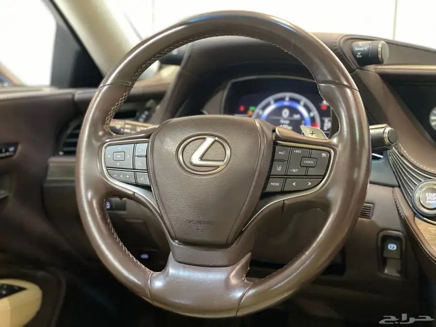 لكزس 2018 LS350 بحالة نظيفة جدا 11