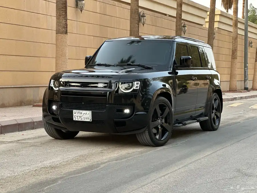 ديفندر 2023 HSE V6 16