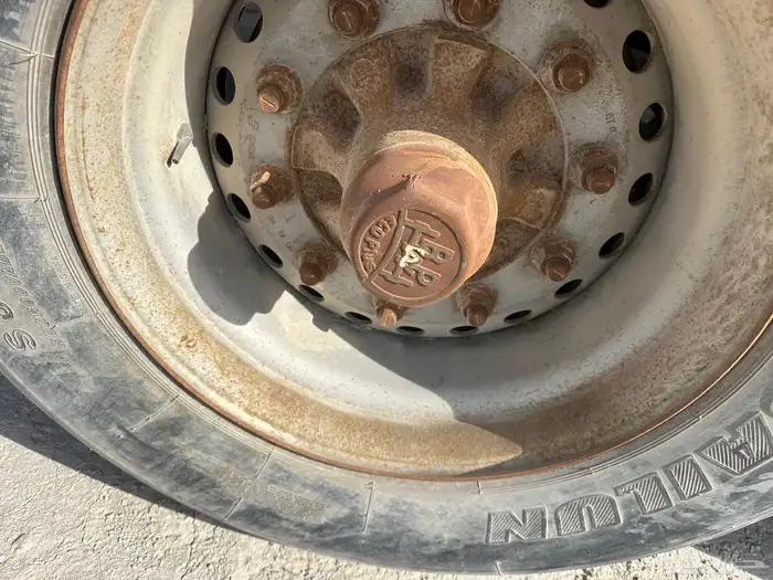تريلات ستاير وبرادات 19