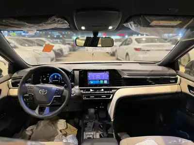 تويوتا كامري 2025 E هايبرد سعودي اصفار ( اقل سعر ) 19