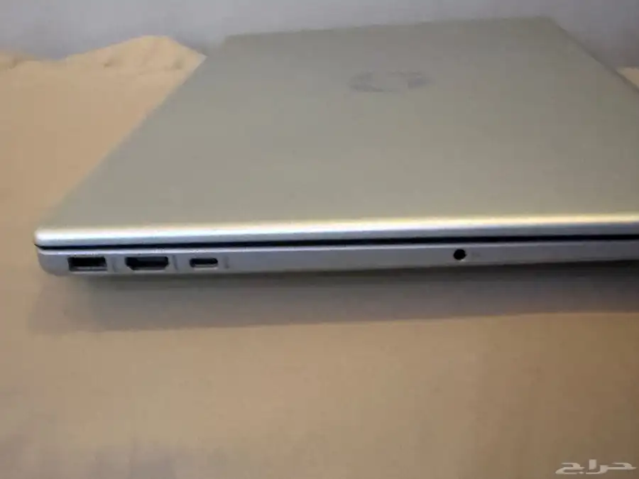 للبيع لابتوب HP شبه جديد 5