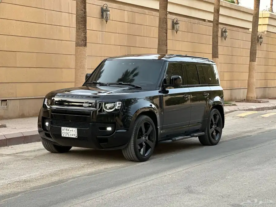 ديفندر 2023 HSE V6 14
