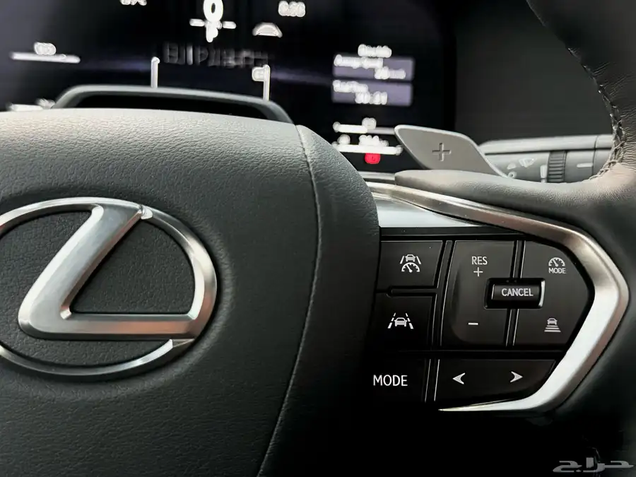 Lexus GX Luxury Plus 2025 فل كامل 13