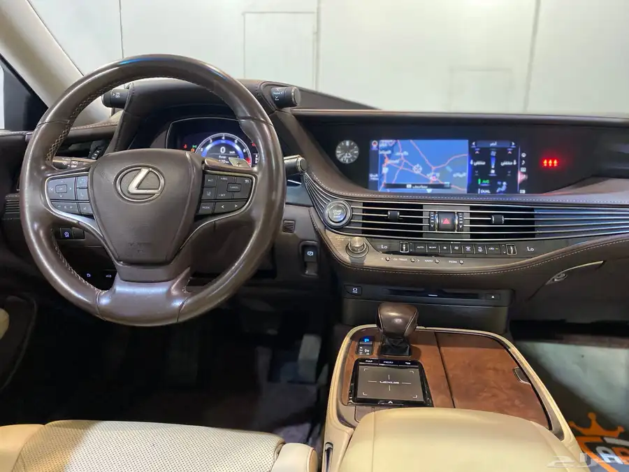 لكزس 2018 LS350 بحالة نظيفة جدا 8