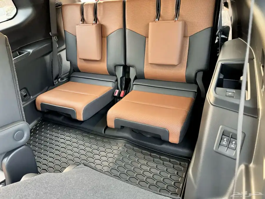 Lexus GX Luxury Plus 2025 فل كامل 9