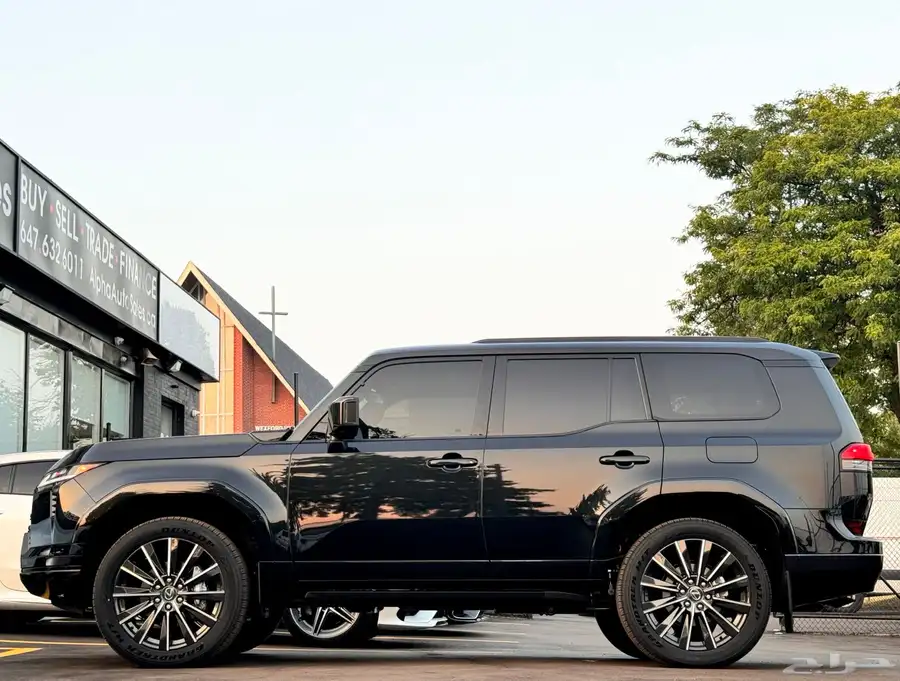 Lexus GX Luxury Plus 2025 فل كامل 3