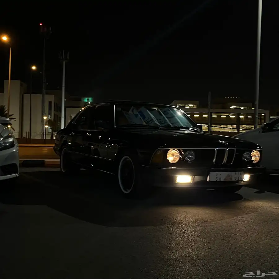 بي ام دبليو 745i موديل 1985 بحالة المصنع 94