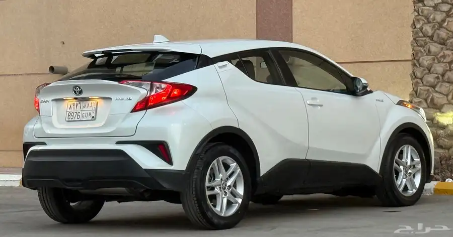 تويوتا C-HR 2022 13