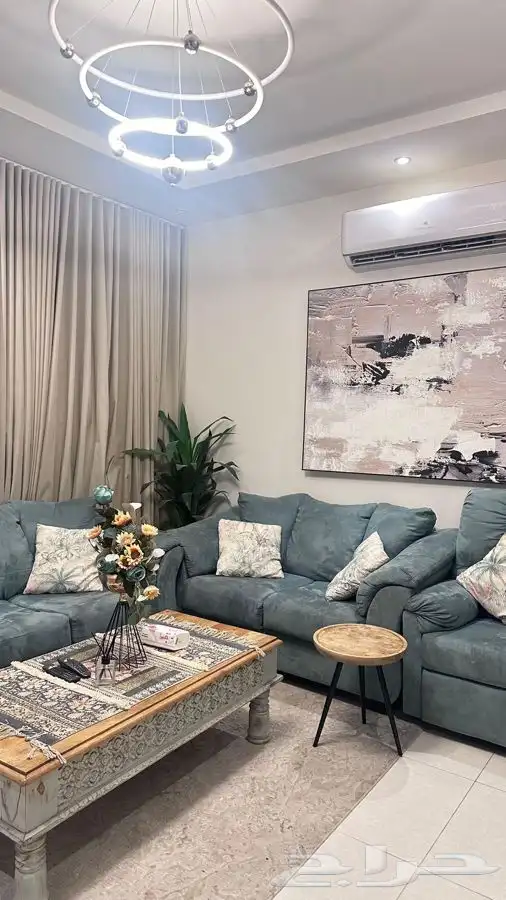 شقة فاخرة بدخول ذكي حي العقيق 5