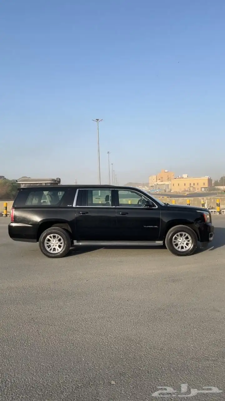 جمس يوكن اسود 2015 بحالة الوكاله ممشى 54000 1