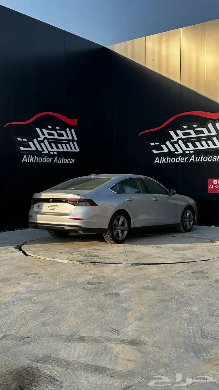 هوندا اكورد Ex نص فل 2025 لدى شركة عبدالمجيد الخضر 4
