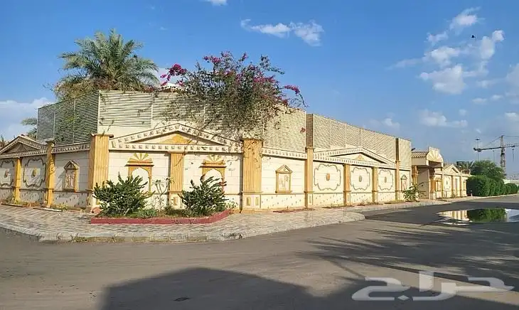 قصر للبيع داخل حد الحرم-المدينة المنورة 0